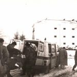 Невесиље, транспорт рањеника. Извор: Предраг Лозо, Одсудна одбрана: митровданске офанзиве на источну Херцеговину 1992. и 1994. године, РЦИРЗ, Бања Лука 2021.